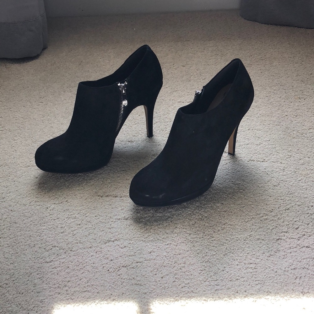 Vince Camino Black suede booties